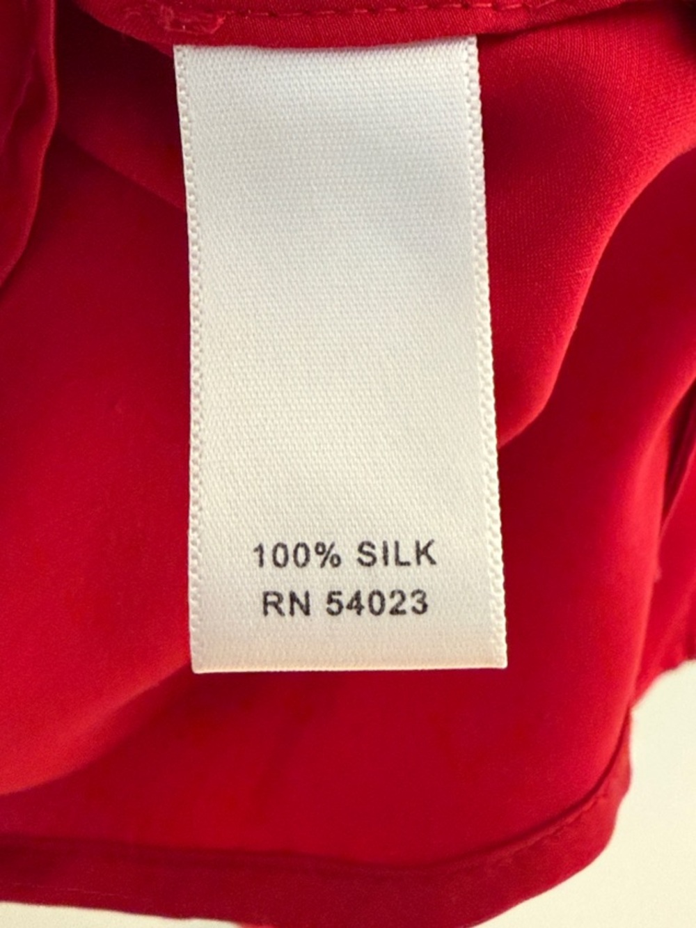 Banana Republic Vibrant Red Short-Sleeve Button Front Silk Shirt - Picture 4 of 6